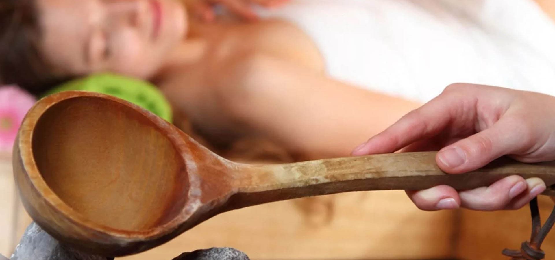 Wellness Pension in Meransen Südtirol Sauna Outdoor Whirlpool (3)